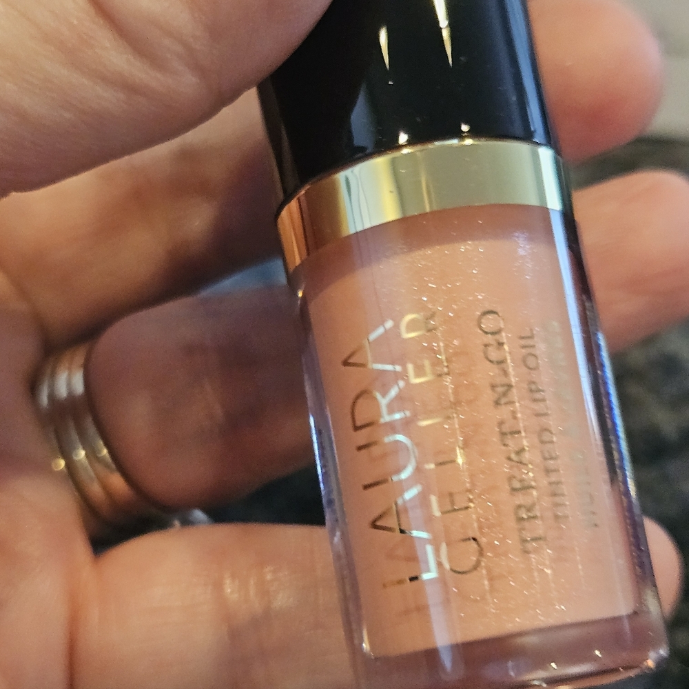 Laura Geller Tinted Lip Oil - Picture 11 of 15